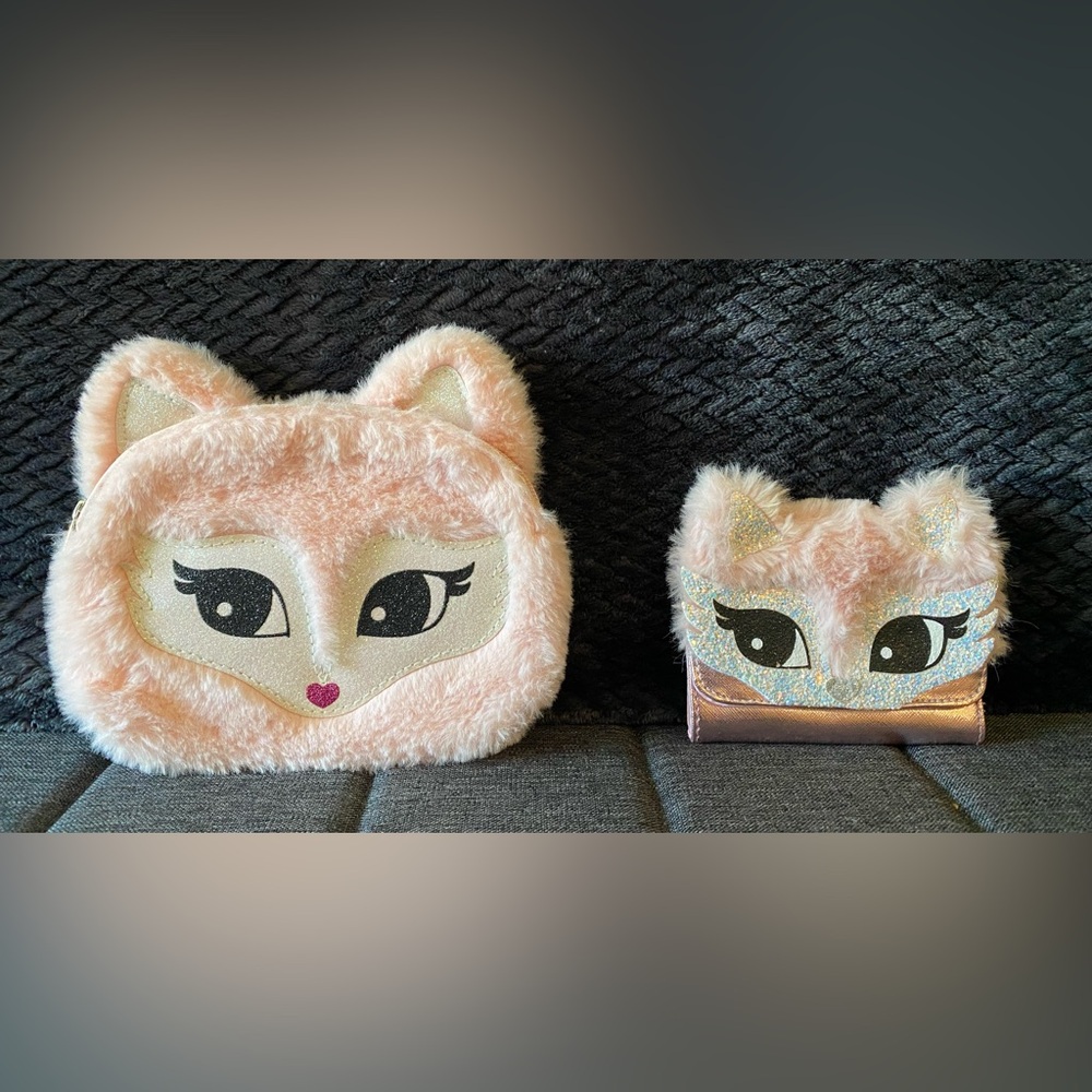 Justice Fox Wallet & Zipper Pouch